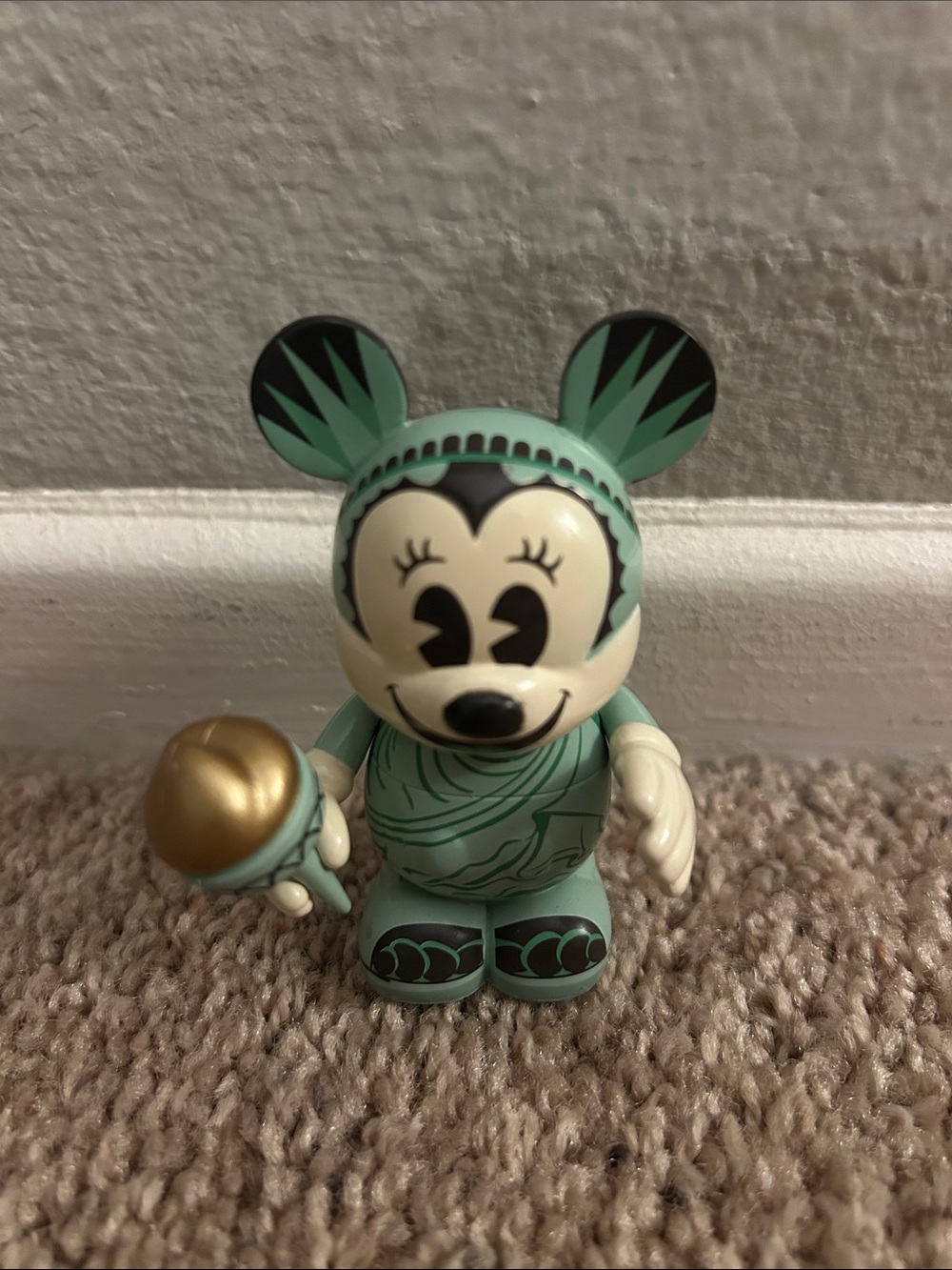 ✨🗽Disney Vinlymation Minnie Mouse Statue of Liberty 🗽 ✨